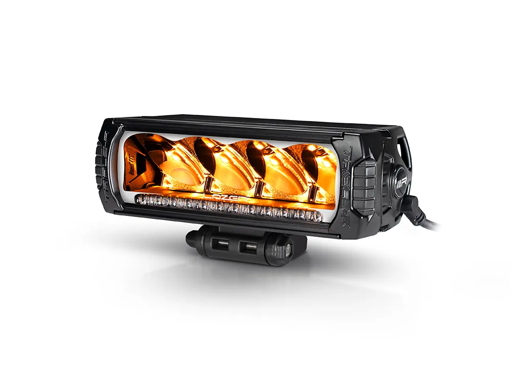 Triple-R 750 Beacon_Angled_Amber PL_WEB.webp